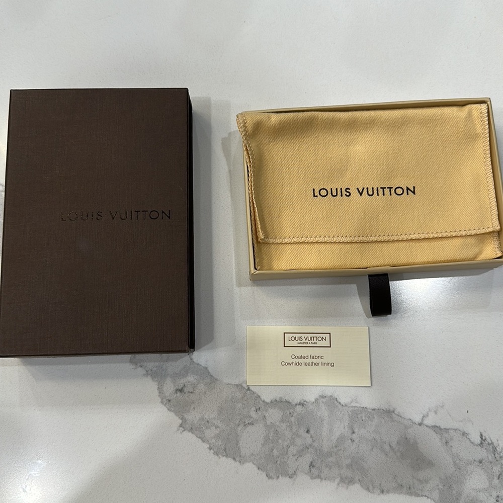 Louis Vuitton Cles Pouch Key Chain - Picture 6 of 8
